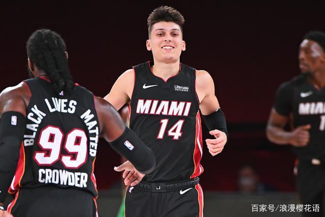 这让他在球 这让他在球