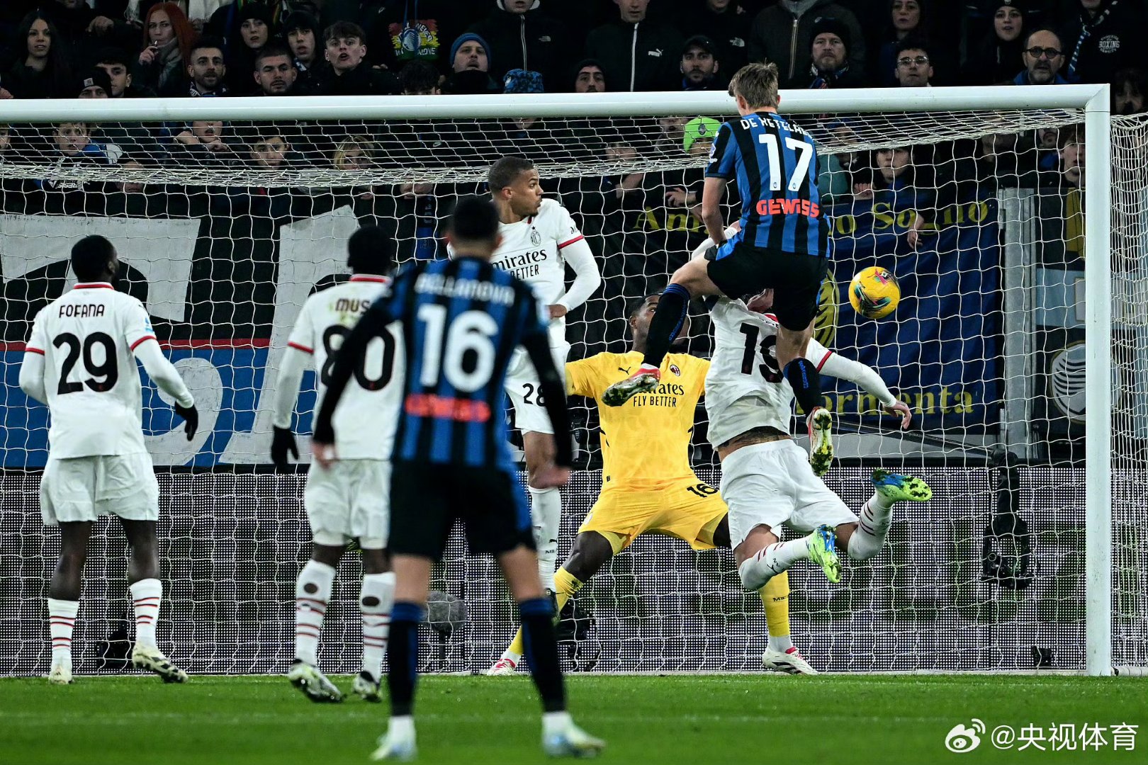 田芮宁面对 田芮宁面对