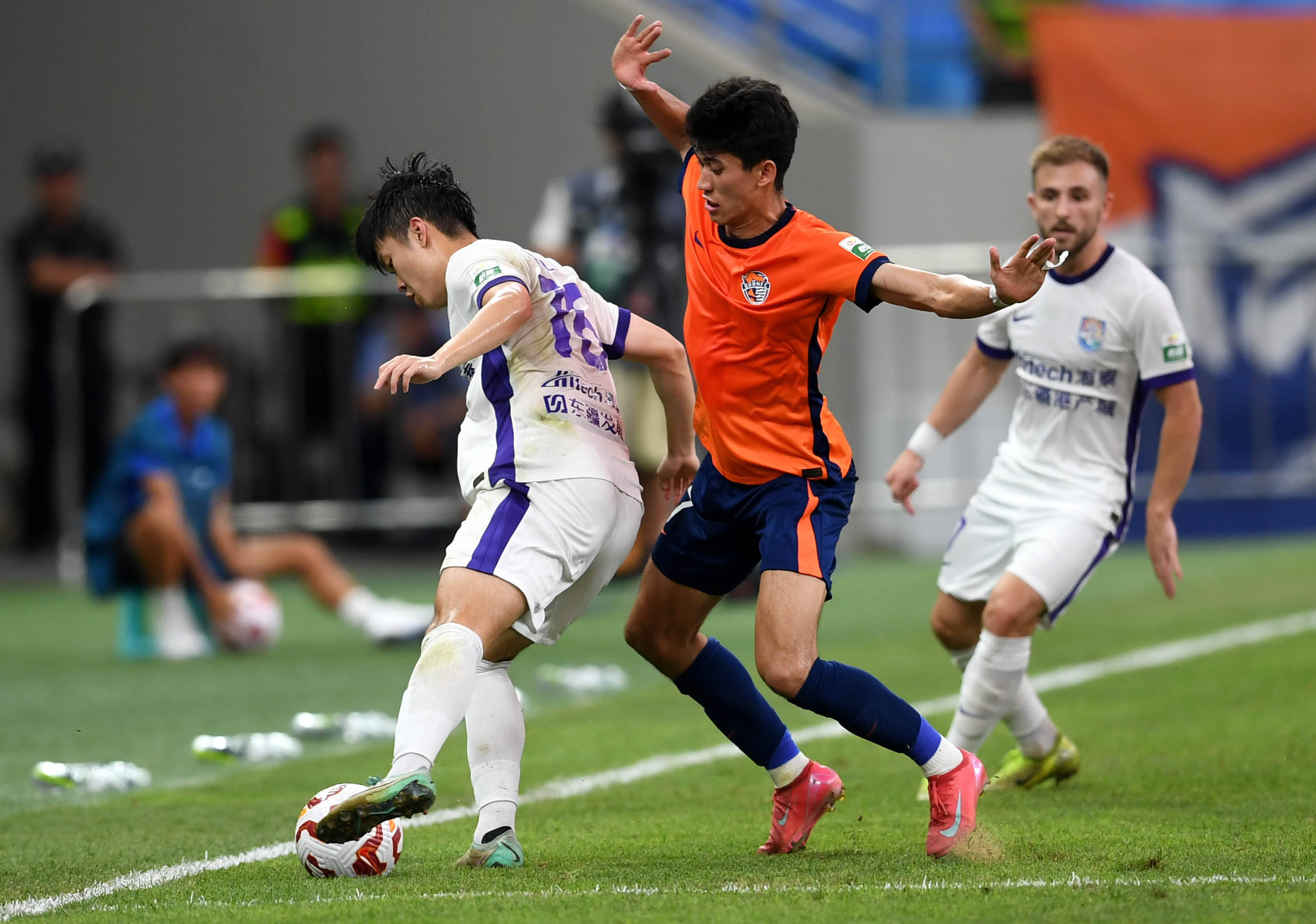 面进一步发 面进一步发