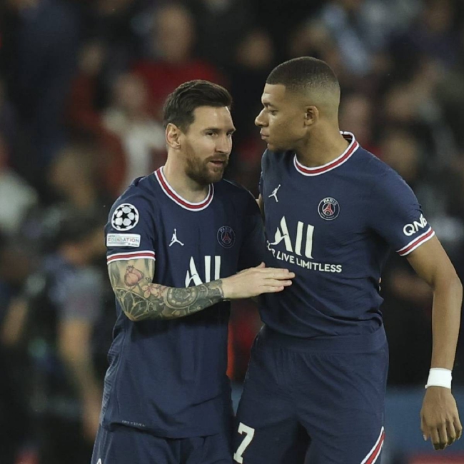 行多街施压 行多街施压